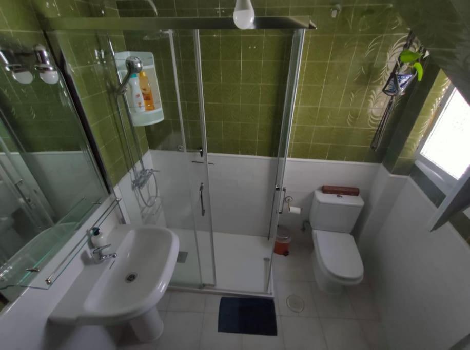 Cosy House, Sunny Terrace, Amazing Views & Outdoor Bathtub! Rumah percutian